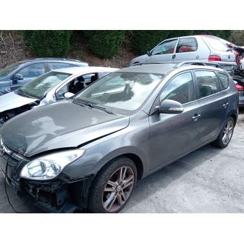 HYUNDAI i30 Station Wagon (FD) de desguace