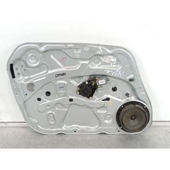 ELEVALUNAS DELANTERO IZQUIERDO 824702R010 824502R000 824712R000