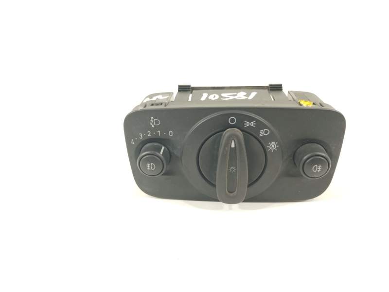 MANDO LUCES 8A6T13A024DB 
