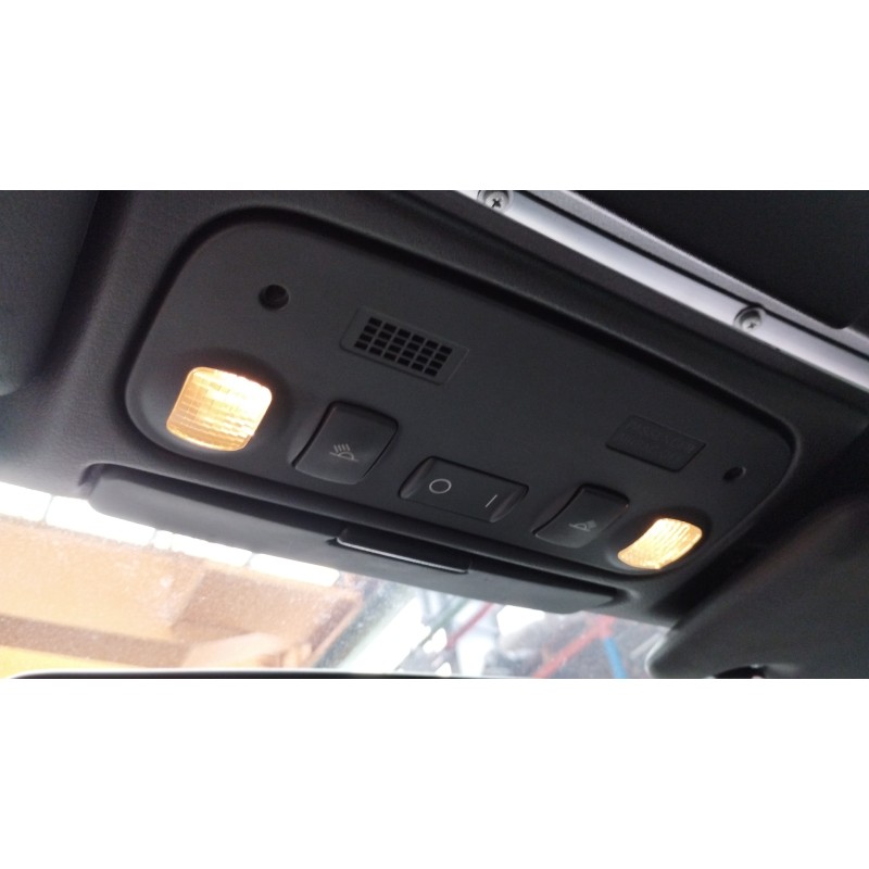 Recambio de luz interior para audi a4 cabrio (8h) 2.5 v6 24v tdi referencia OEM IAM   