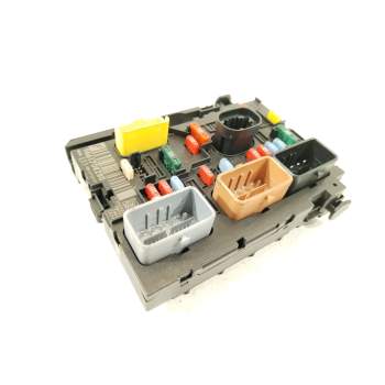 CAJA RELES / FUSIBLES 9661708280 BSML1100 