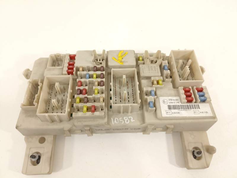 CAJA RELES / FUSIBLES 7M5T14A073BB 