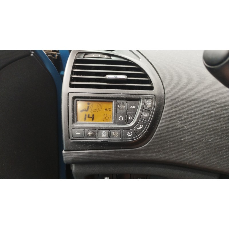 Recambio de mando climatizador para citroen c4 picasso seduction referencia OEM IAM   