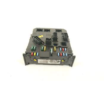 CAJA RELES / FUSIBLES 9655708380 BSIS0200 S120104700L
