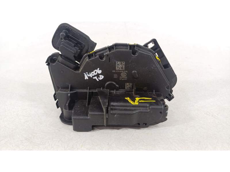CERRADURA PUERTA TRASERA DERECHA 5TA839016L 