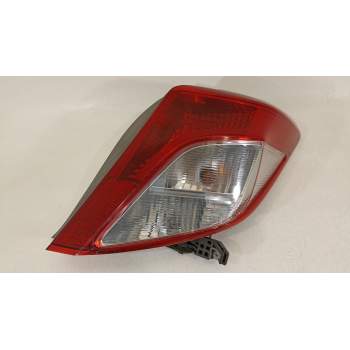 PILOTO TRASERO DERECHO 815510D370 