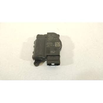 MOTOR APERTURA TRAMPILLAS CLIMATIZADOR 2Q0907511F 