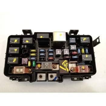 CAJA RELES / FUSIBLES 6843110709410290 
