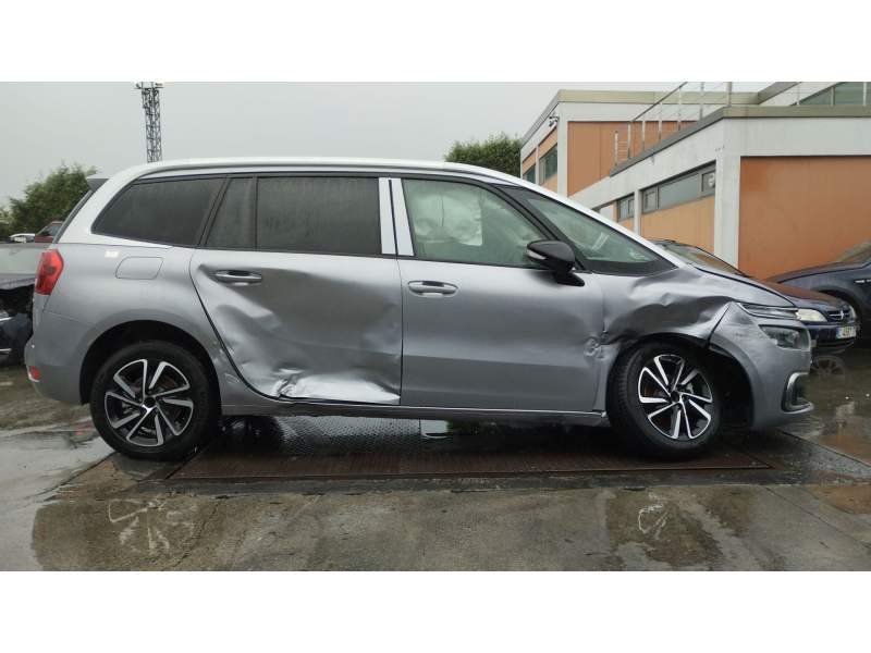 citroën c4 spacetourer (3d_) del año 1950