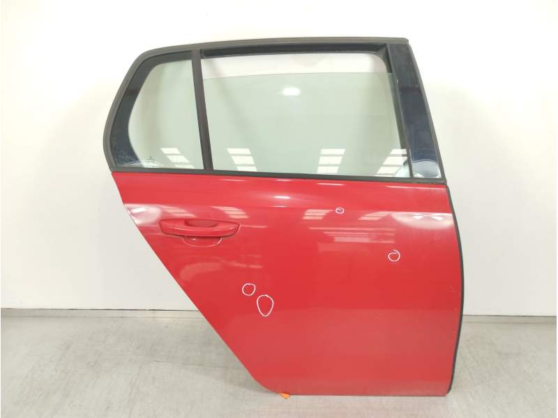 PUERTA TRASERA DERECHA 5K6833056K 