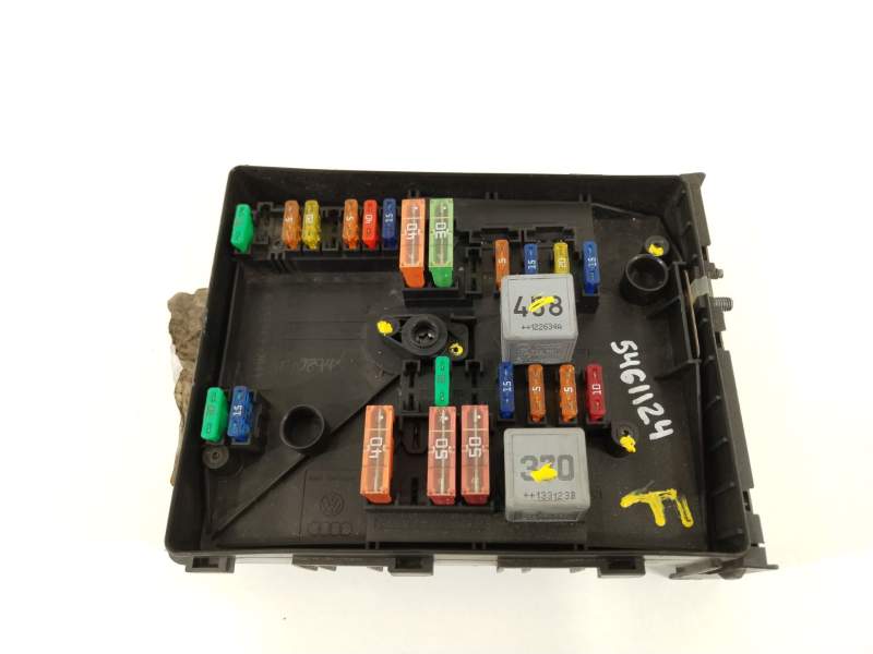 CAJA RELES / FUSIBLES 1K0937125D 