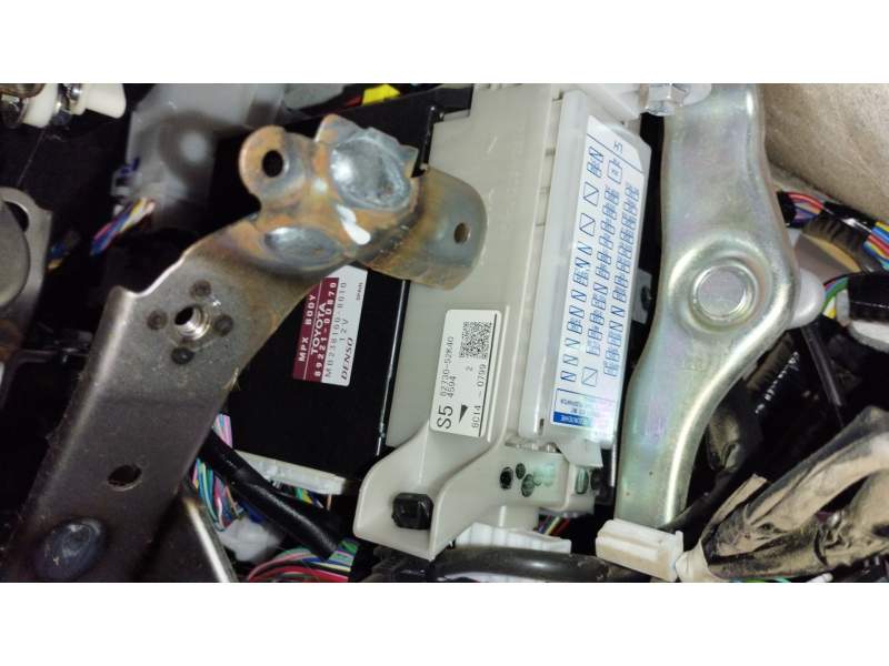 CAJA RELES / FUSIBLES 892210D870 MB2381008010 8273052K40