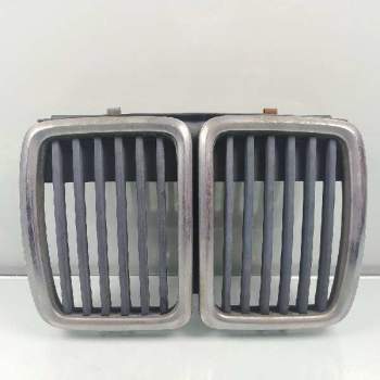 REJILLA DELANTERA 51131884350 