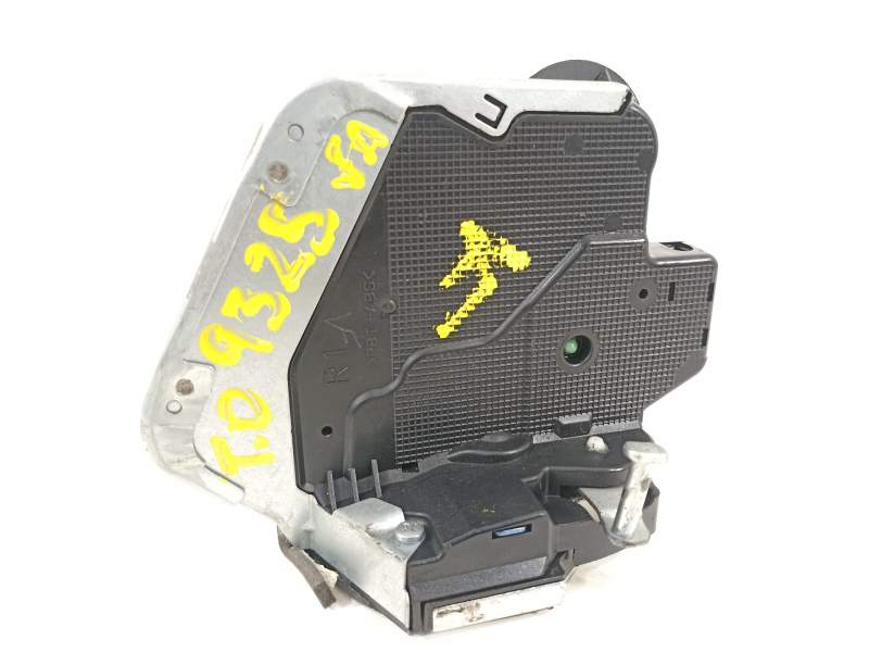 CERRADURA PUERTA TRASERA DERECHA 6905053040 U49B1914 