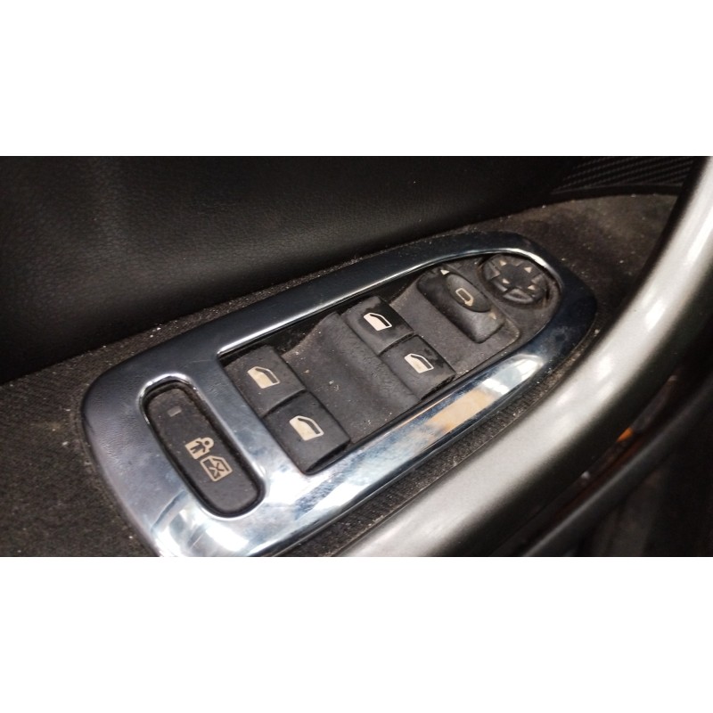 Recambio de mando elevalunas delantero izquierdo para peugeot 308 sport referencia OEM IAM   