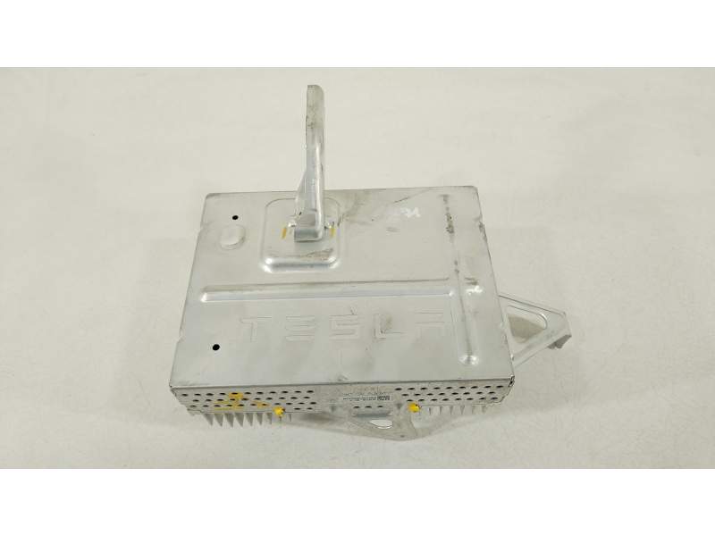 AMPLIFICADOR 107974800F 