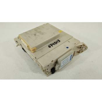 CAJA RELES / FUSIBLES 8273053023 8267253040 8922153143