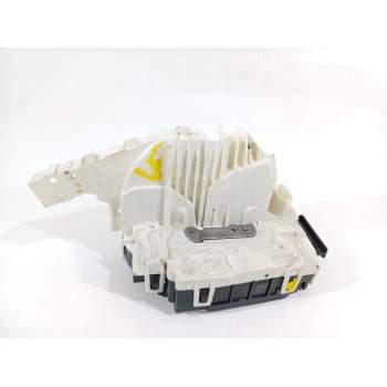 CERRADURA PUERTA TRASERA IZQUIERDA A2047302735 