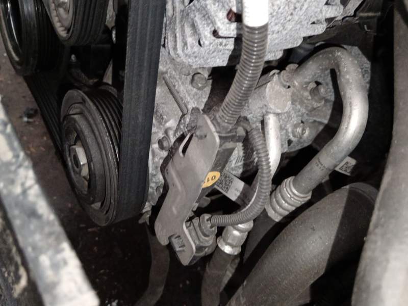 COMPRESOR AIRE ACONDICIONADO 4M0820803 