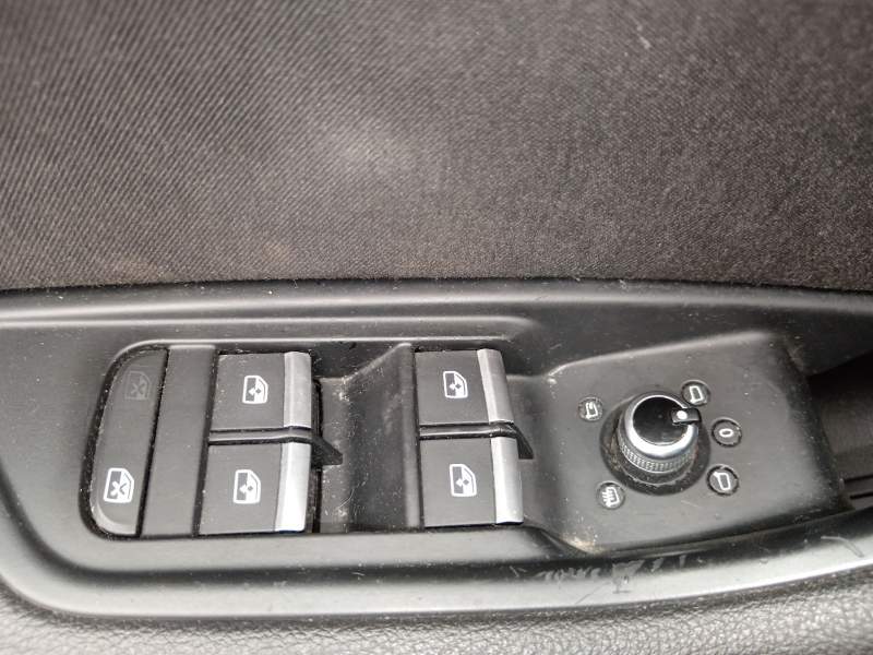 MANDO ELEVALUNAS DELANTERO IZQUIERDO 8W0959851E 
