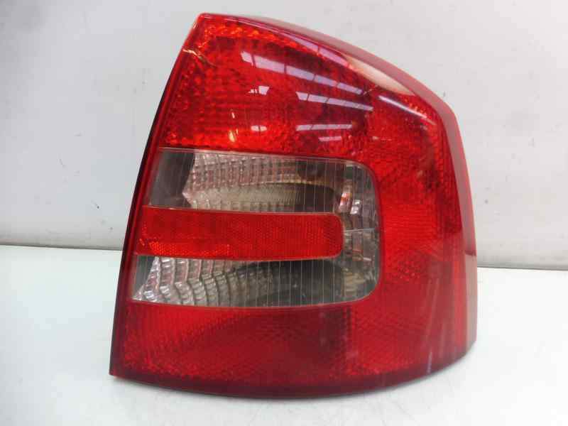 PILOTO TRASERO DERECHO 1Z5945112A 1Z5945096A 
