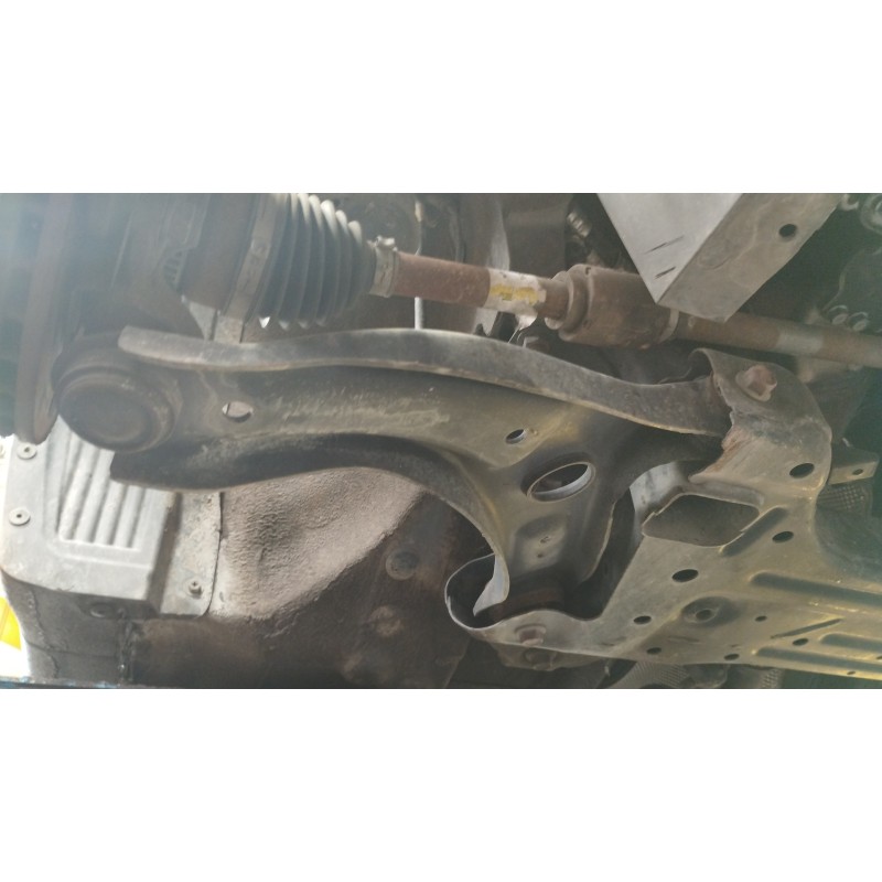 Recambio de brazo suspension inferior delantero derecho para hyundai i20 classic referencia OEM IAM   