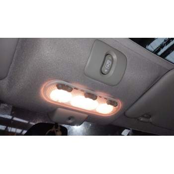 LUZ INTERIOR 