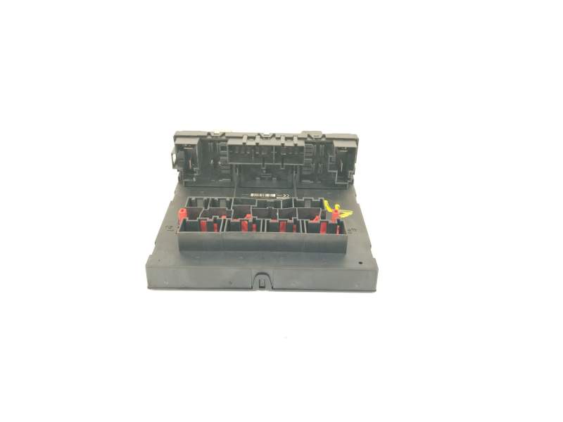 CAJA RELES / FUSIBLES 3C0937049AH F005V0660 
