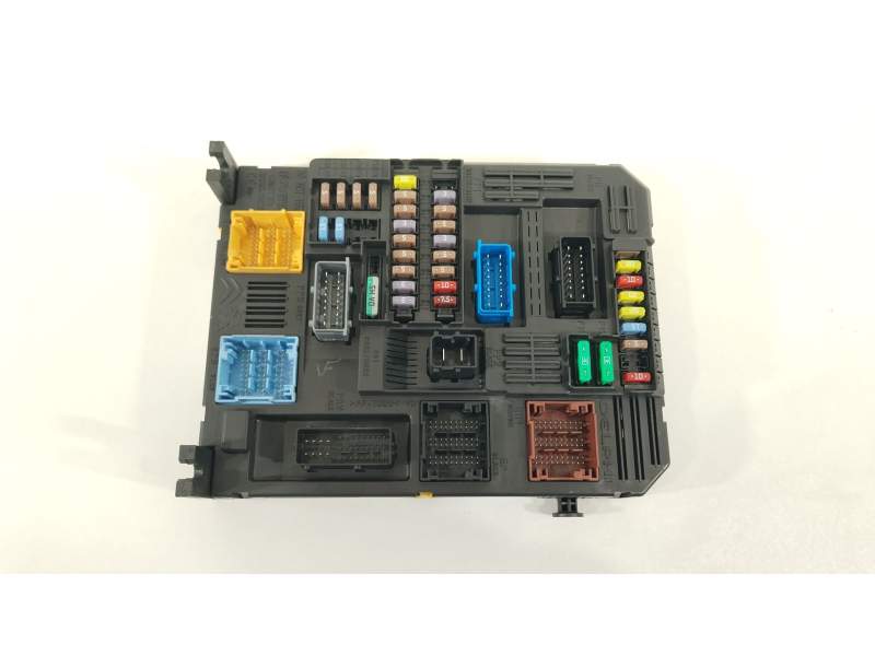 CAJA RELES / FUSIBLES 9819851280 