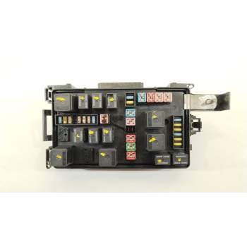 CAJA RELES / FUSIBLES P04692233AD 68003895AB