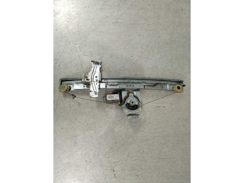 ELEVALUNAS DELANTERO DERECHO 9681182280 400912D 9222W9