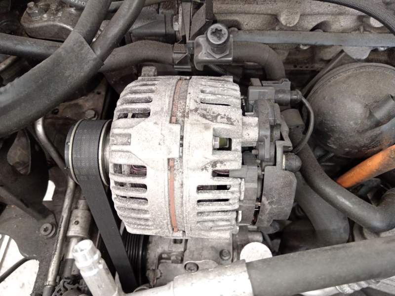 ALTERNADOR 038903023L 0124325001