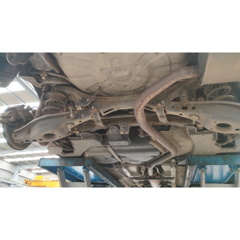 Recambio de puente trasero para toyota auris sport referencia OEM IAM   