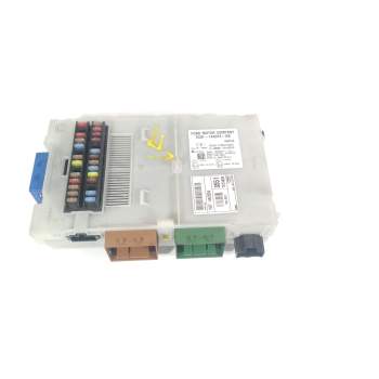 CAJA RELES / FUSIBLES TG9T14A073DB 