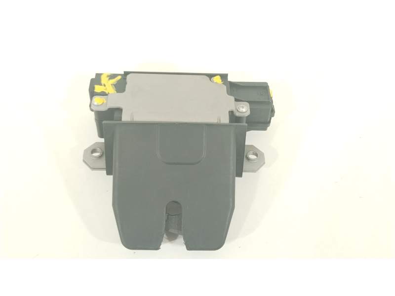 CERRADURA MALETERO / PORTON 3M51R442A66AR 