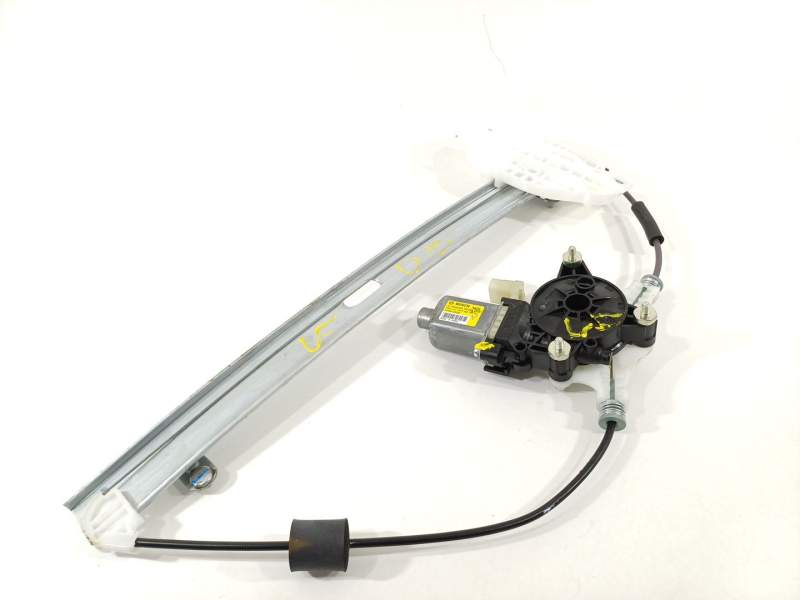 ELEVALUNAS DELANTERO DERECHO 82460G6000 