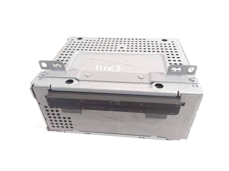 SISTEMA AUDIO / RADIO CD F1BT18C815KP 