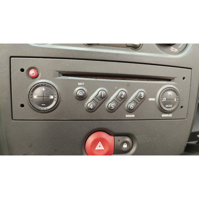 Recambio de sistema audio / radio cd para renault clio iii emotion referencia OEM IAM   