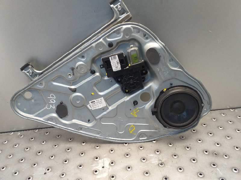 ELEVALUNAS TRASERO IZQUIERDO 7M51R24995DC 5WK11588G 942413103