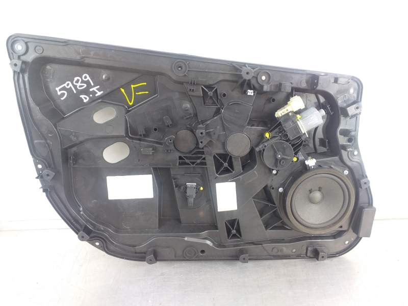 ELEVALUNAS DELANTERO IZQUIERDO C1BBA045H17AB 8A6114A389B 8A61A23201CR