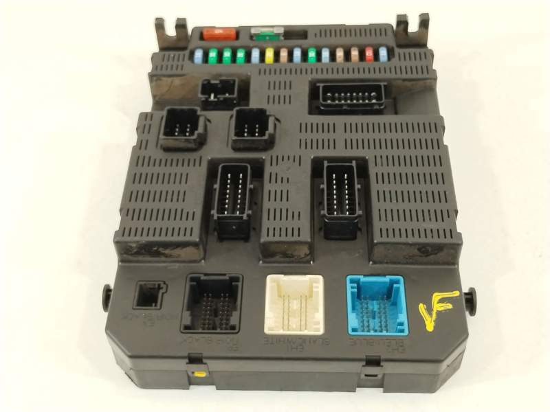 CAJA RELES / FUSIBLES 9659285680 BSI2004P09 