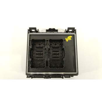 CAJA RELES / FUSIBLES L1BT14D068DAB 2528131