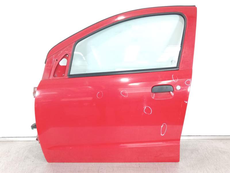 PUERTA DELANTERA IZQUIERDA 68001M68K10 