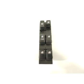 MANDO ELEVALUNAS DELANTERO IZQUIERDO 935702E200LM 