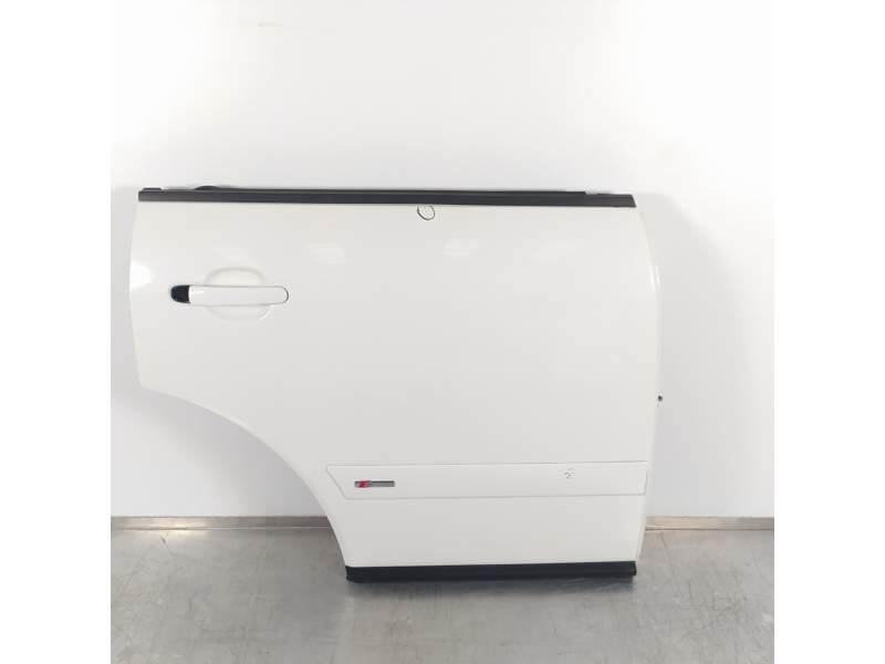 PUERTA TRASERA DERECHA 8Z0833336A 