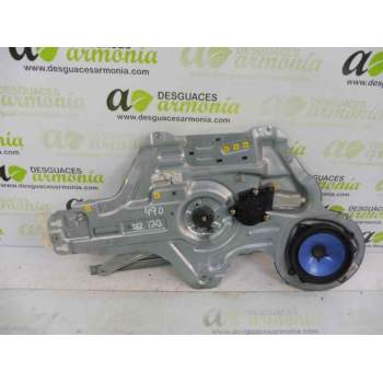 ELEVALUNAS DELANTERO IZQUIERDO 824702F020 