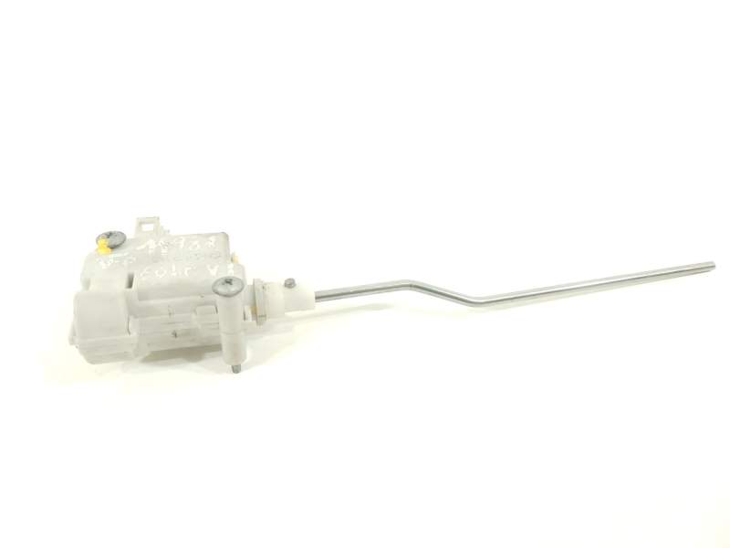 MOTOR TAPA COMBUSTIBLE 5K6810773A 