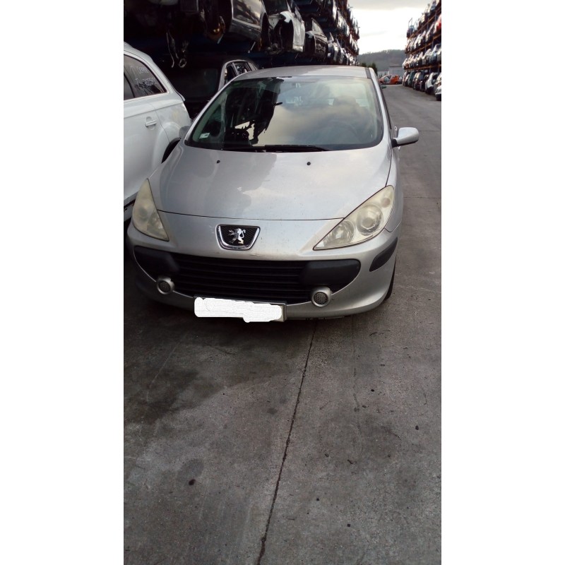 peugeot 307 berlina (s2) del año 2005