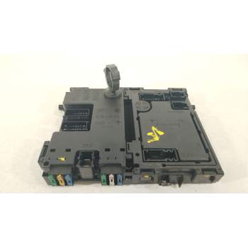 CAJA RELES / FUSIBLES 9626460880 BSIT1 S105872300G