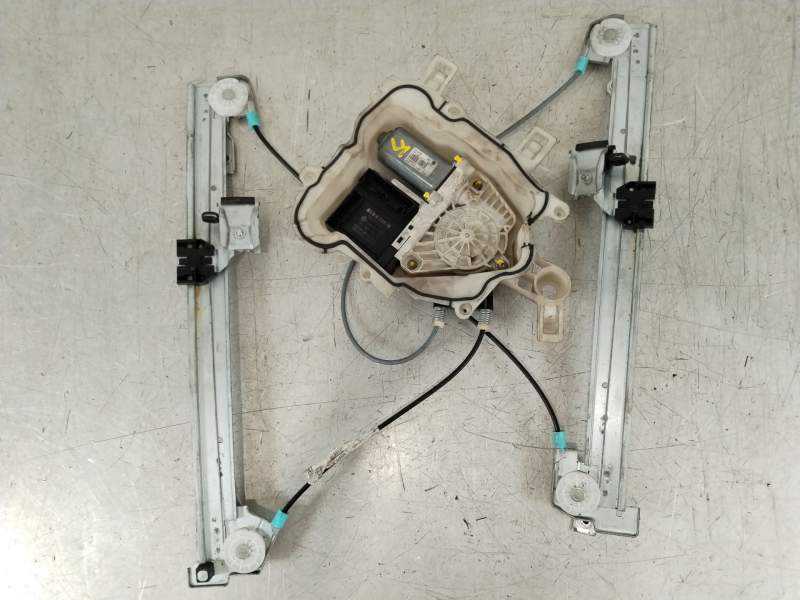 ELEVALUNAS DELANTERO IZQUIERDO 5P0837461 5P0837401J